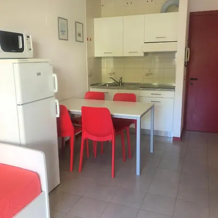 With Pool Access And Terrace Apartmán