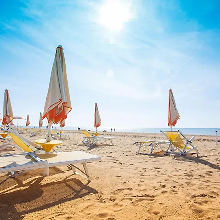 Apartmán With Pool Access And Terrace Bibione