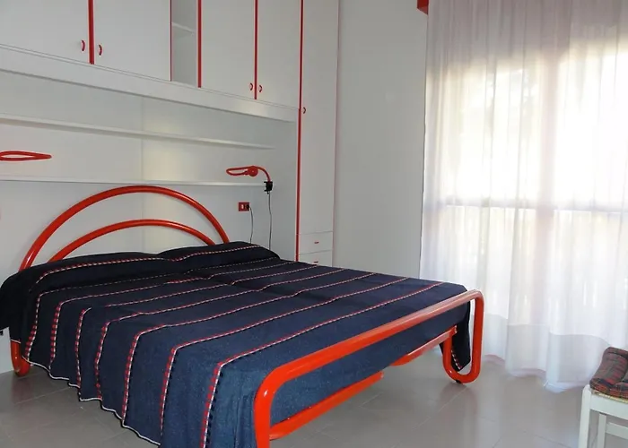 With Pool Access And Terrace Апартаменти Бібіоне