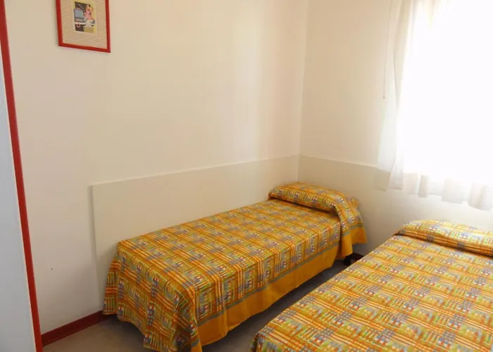 With Pool Access And Terrace * Бібіоне